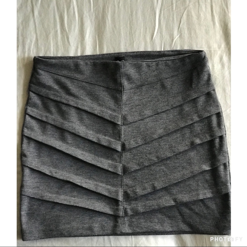 Gray mini skirt
